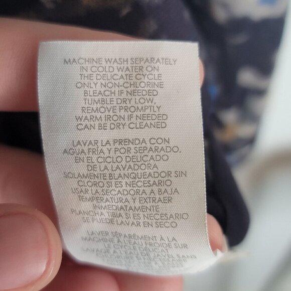 Cabi Blouse Womens Small - Picture 6 of 7